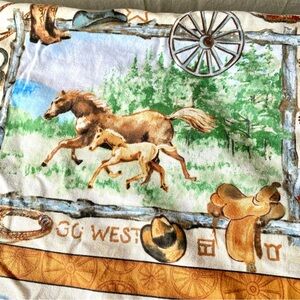 Rare HORSE equestrian/southwestern/farmhouse/colonial vibe wall hanging/blanket